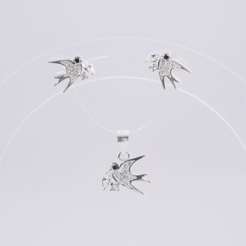 Conjunto de Aritos Golondrinas Circonitas y Dije