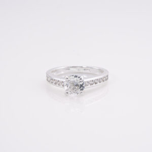 Anillo Cintillo de Circonitas Solitario en Centro Pedestal 4 Agarres T. 17