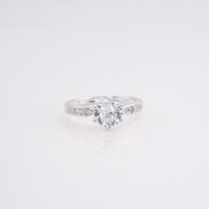 Anillo Cintillo de Circonitas Solitario en Centro Pedestal 6 Agarres T.20