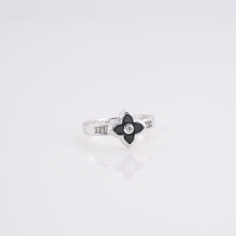 Anillo Flor Negra Grueso T.4