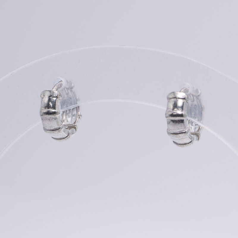 Argollitas Gruesas Pequeñas con Lineas cruzada 10mm